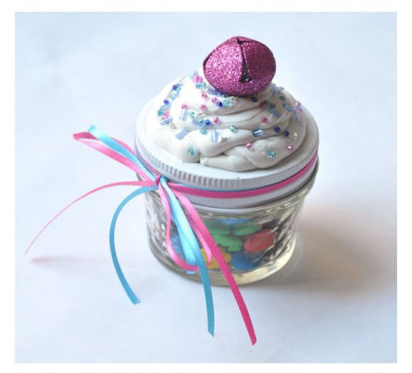 Mini-Mason-Jar-Candy-Cupcakes-DIY-craft